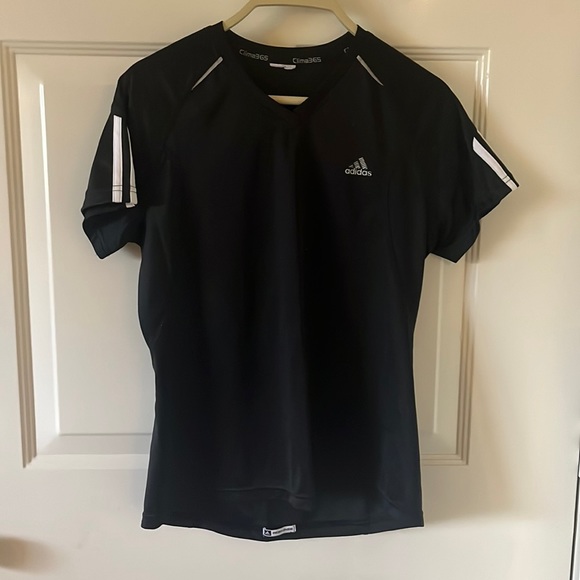 Adidas athletic shirt - Picture 1 of 2